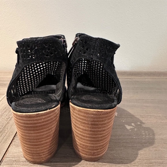 Vince Cameo Black Suede Open Toe Booties - Picture 4 of 6